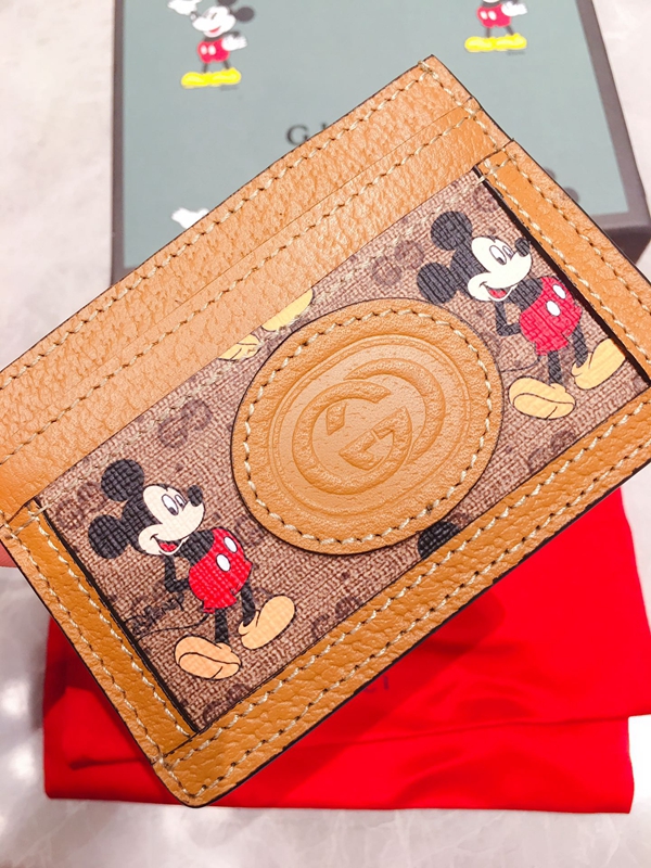 グッチ財布 レプリカ背面デザイン